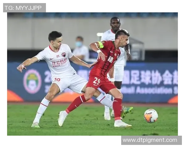 深圳与广州足球队的耐力较量赛后分析与反思 深圳与广州足球队的耐力较量赛后分析与反思